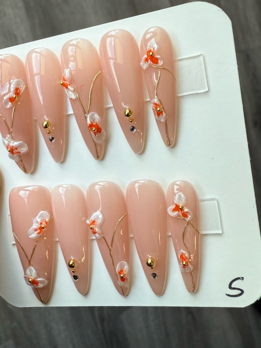 Peach Nude Press-On Nails with 3D Floral Accents - Picture 2 of 2